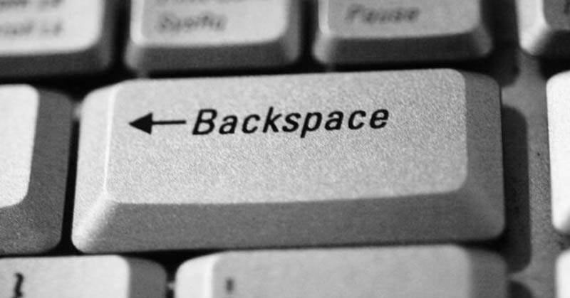 Menghapus Halaman Word Dengan Tombol Backspace