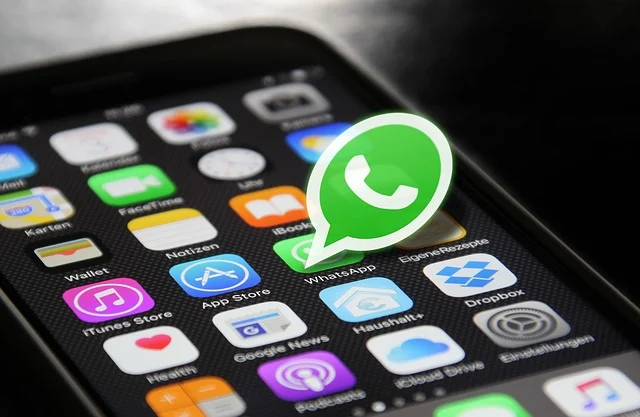 4 Cara Mudah Menghapus dan Mendownload Stiker WhatsApp