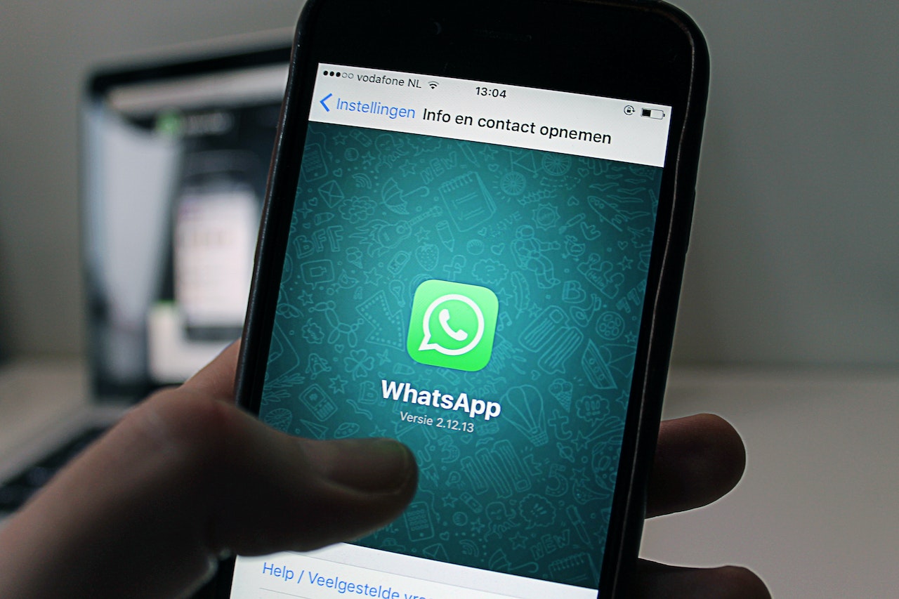5 Cara Menghapus Nomor WA (WhatsApp) Paling Mudah dan Cepat